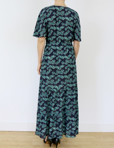 Robe Helios version longue et petites manches, dans une viscose marine et verte Les Coupons de Saint Pierre, vue de dos en pied